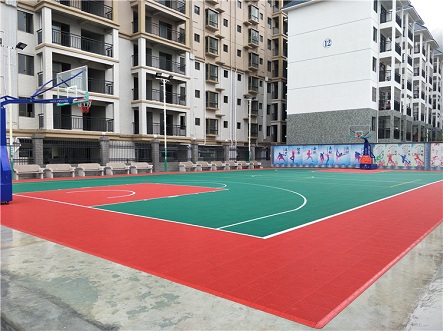 河池都安縣法院拼裝地板籃球場建設方案